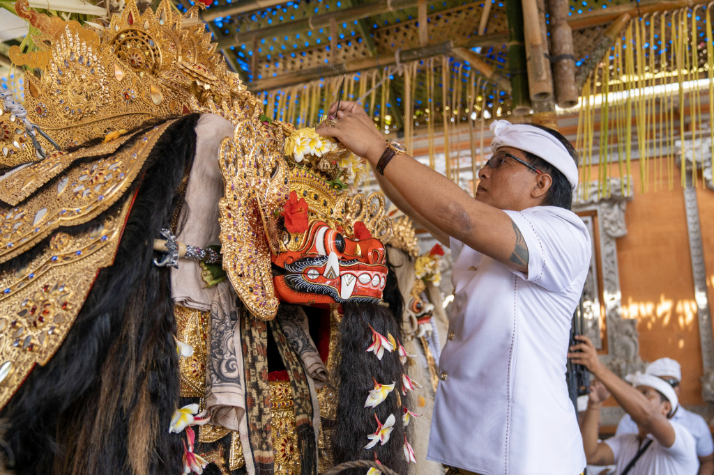 Karya Melaspas dan Pasupati Tapakan Pura Dalem Desa Adat Nungnung Petang